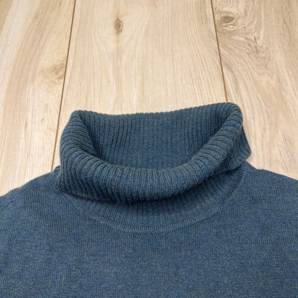 WOOLOVERS Green Roll Neck Long Sleeved Wool/Cashmere Sweater Size Medium - Picture 4 of 12